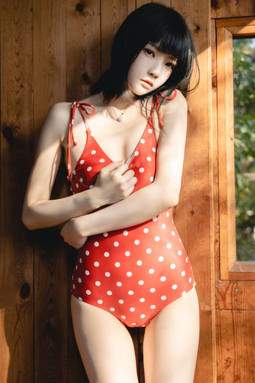 Read more about the article Cosplay 桜桃喵 红波点 Red Polka Dot