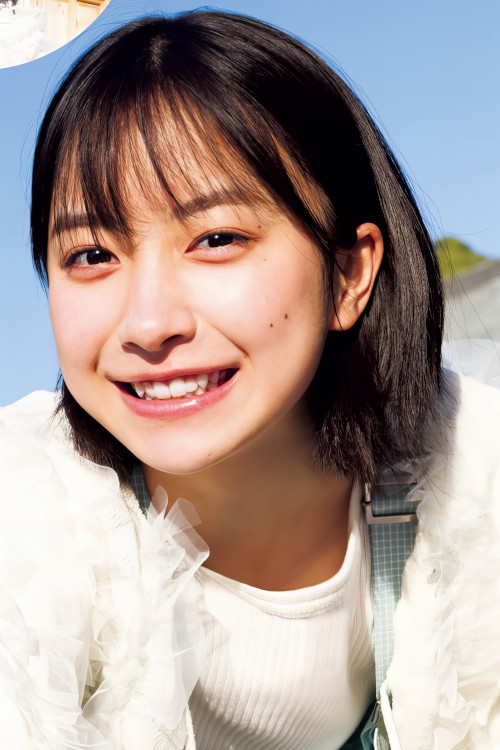 Read more about the article Yumia Fujisaki 藤﨑ゆみあ, Young Jump 2024 No.22 (ヤングジャンプ 2024年22号)