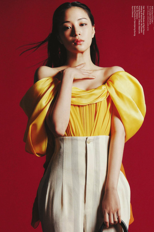 Read more about the article Suzu Hirose 広瀬すず, VOGUE JAPAN 2024.04