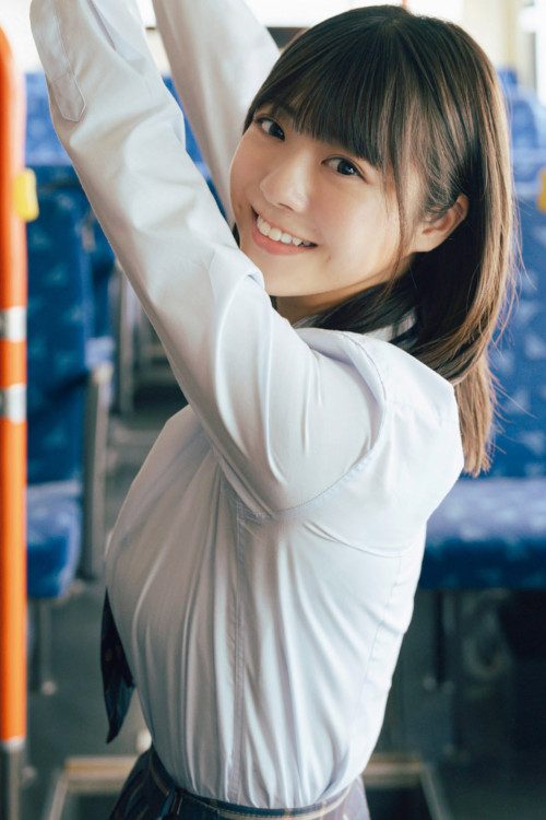 Read more about the article Nao Tomisato 冨里奈央, Platinum FLASH Vol.24